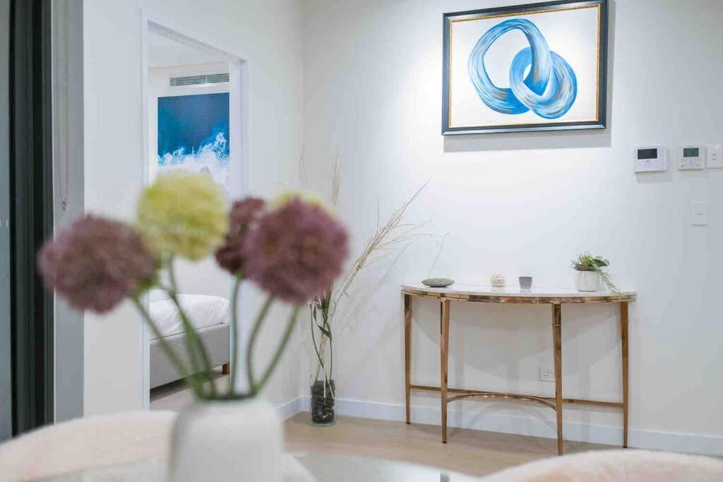 Luxury 3 Bedroom Apartment In Ryde シドニー エクステリア 写真