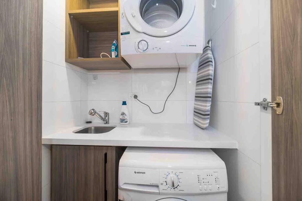 Luxury 3 Bedroom Apartment In Ryde シドニー エクステリア 写真